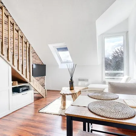 Διαμέρισμα Charming Duplex In *